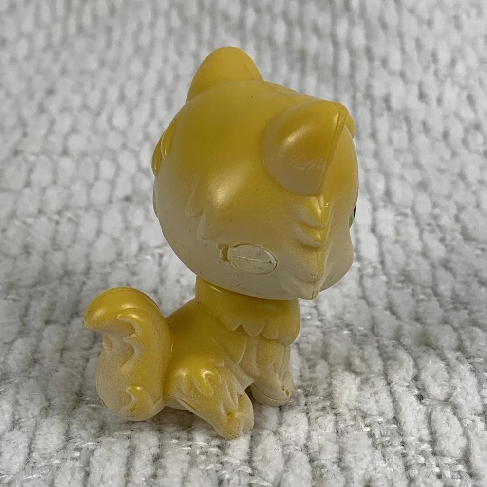 Littlest Pet Shop Cat LPS First Generation‎ Authentic Moving Tongue 2005 Yellow